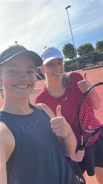 Carlijn & Claire